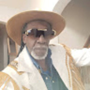 Meet your Posher, Dino